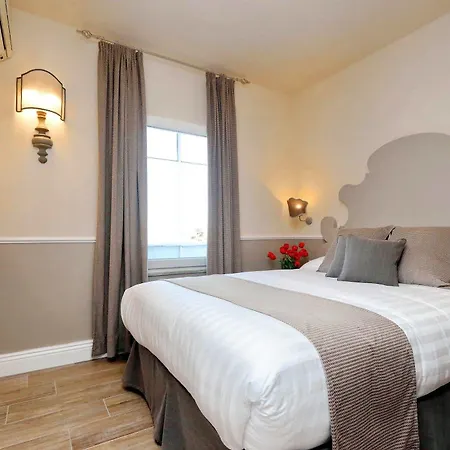 Appartement Penthouse With Panoramic Terrace At The Colosseum *