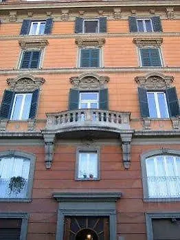 Colosseum Terrace Konukevi 3*